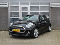 MINI Cooper - 1.5 Business / Navigatie / Cruise / N.A.P