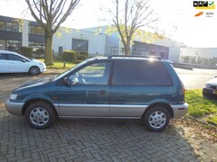 Mitsubishi Space Runner - 1.8 GLXi Invalide aangepast