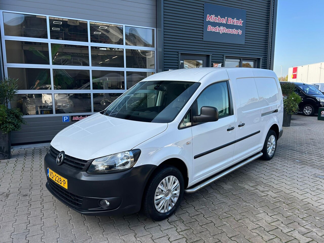 Volkswagen Caddy Maxi - 1.6 TDI 2 Schuifdeuren 102 Pk - AutoWereld.nl