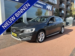 Volvo V60 - 2.4 D6 AWD Plug-In Hybrid Summum Aut. Leder Navi