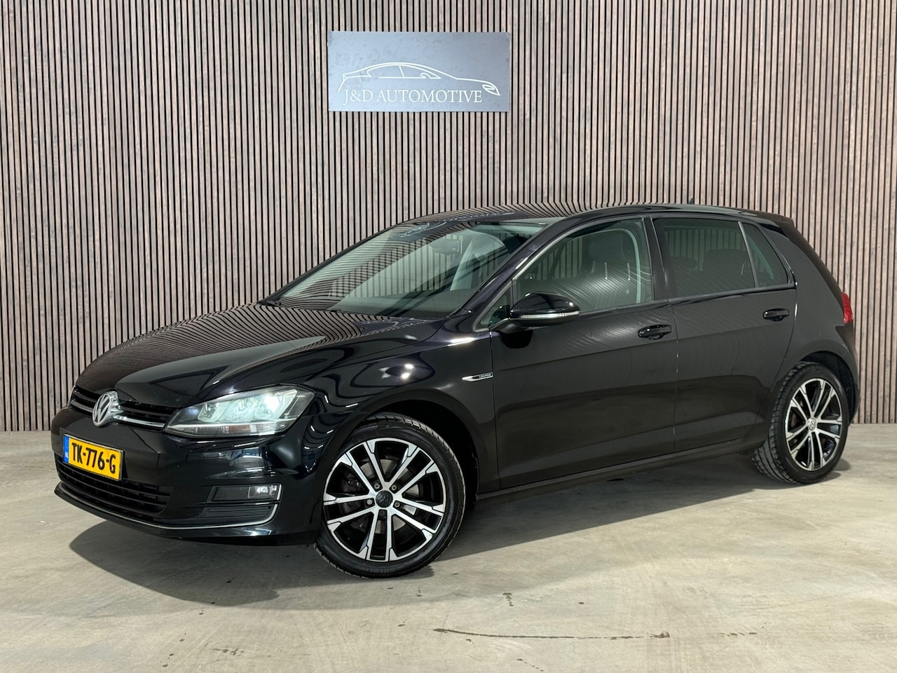 Volkswagen Golf - 1.4 TSI Business EditionR 2015 DSG XENON NAVI - AutoWereld.nl