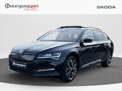 Skoda Superb Combi - 1.4 TSI iV 218 pk PHEV Sportline Business | Pano Dak | Trekhaak | Camera Rondom |