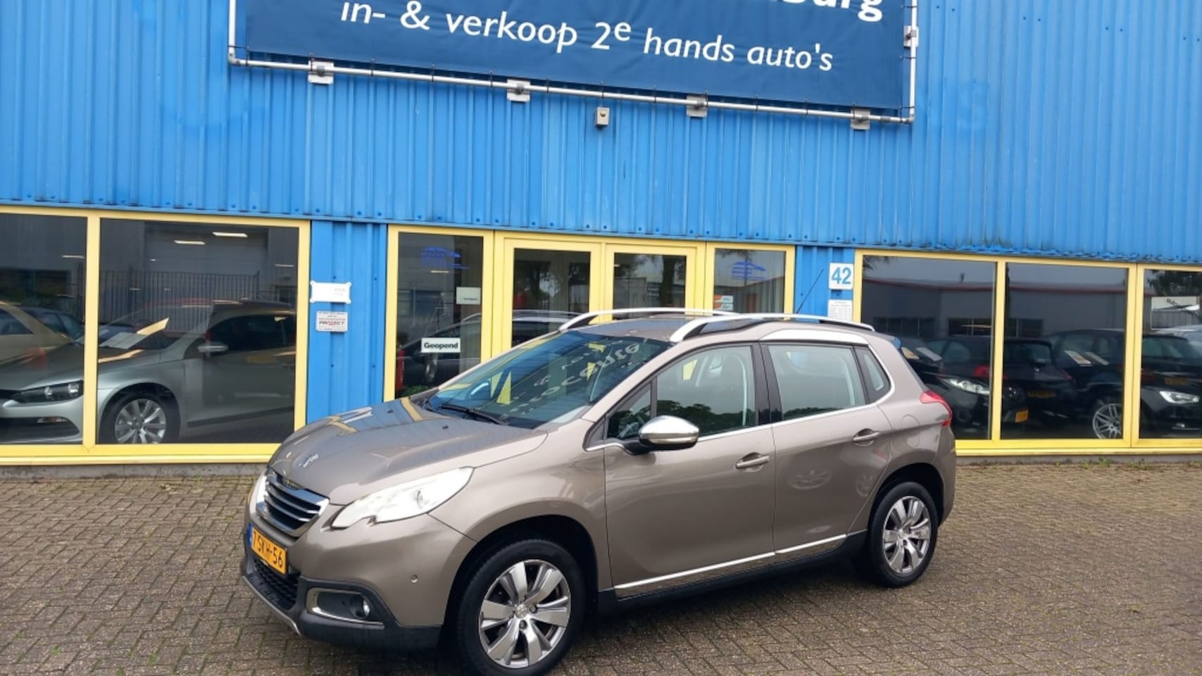 Peugeot 2008 - 1.6 e-HDi Allure 1.6 e-HDi Allure - AutoWereld.nl