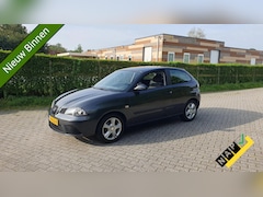 Seat Ibiza - 1.4-16V STUURBEKRACHTIGING AIRCO LM VELGEN