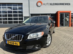 Volvo V70 - 2.5T Momentum / Youngtimer / 5 Cilinder / Trekhaak / Electr. achterklep / Parkeersensoren