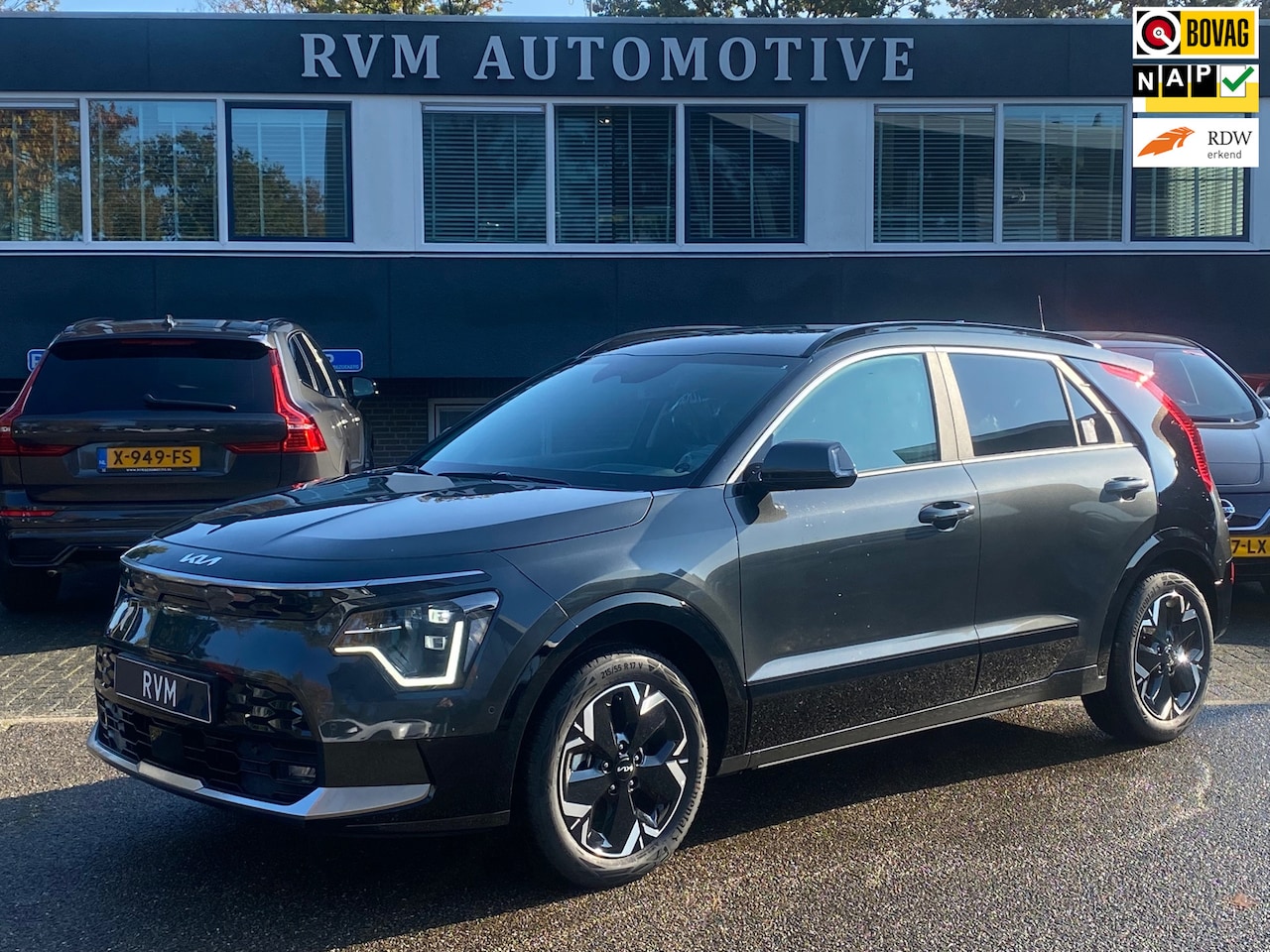 Kia Niro EV - MC: 9810 ExecutiveLine 64.8 kWh | * 37.899 NA SUBSIDIE * | NIEUWE AUTO | BTW VERREKENBAAR - AutoWereld.nl