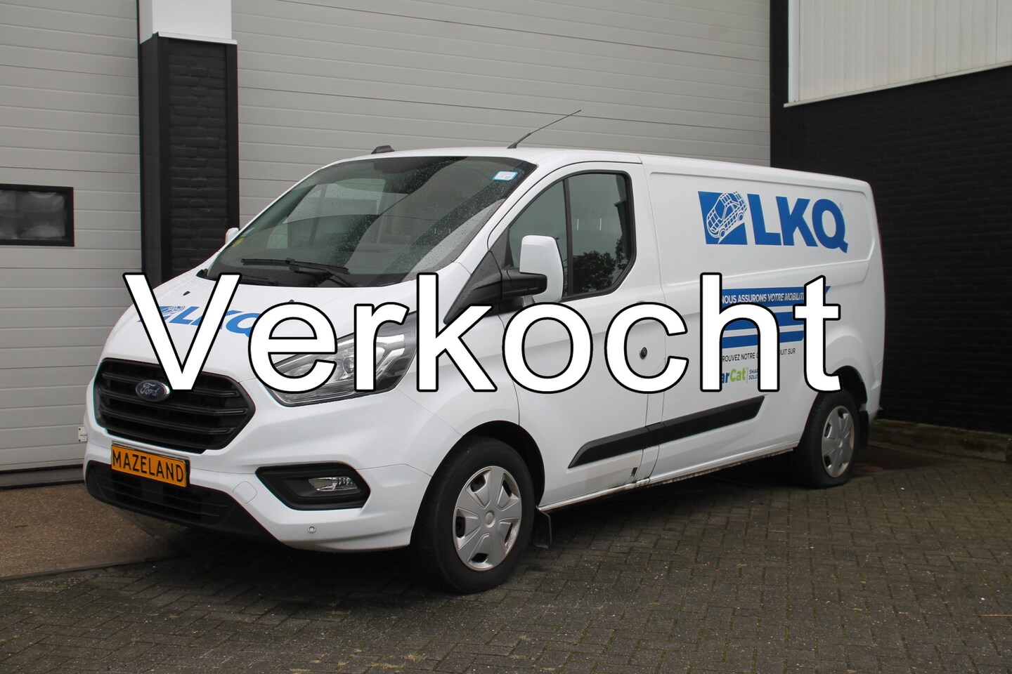 Ford Transit Custom - 2.0 TDCI 130PK L2 EURO 6 - Airco - Cruise - Navi - €18.950,- Excl. - AutoWereld.nl