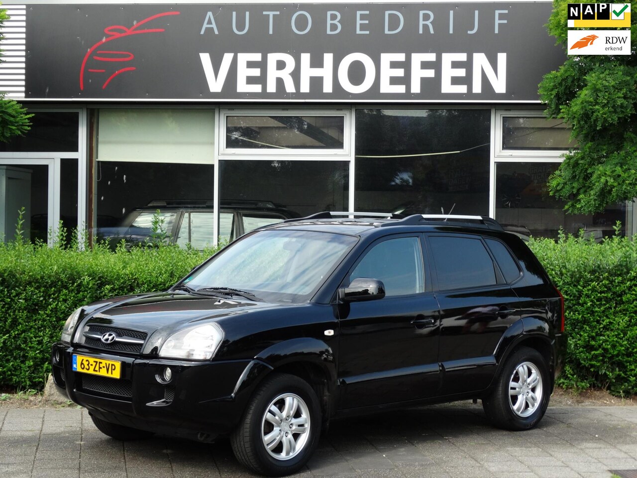 Hyundai Tucson - 2.0i Style - CRUISE / CLIMATE CONTR - NIEUWE DISTR RIEM - TREKHAAK - YOUNGTIMER !! - AutoWereld.nl