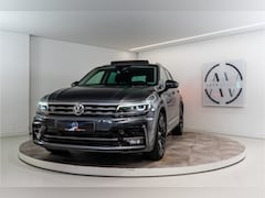 Volkswagen Tiguan - 1.4 TSI 4Motion Highline R-Line NL AUTO+NAP | Pano | Trekhaak | Carplay | Garantie