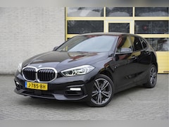 BMW 1-serie - 118i Automaat Executive Sport BJ2020 Lmv 17" | Led | Pdc | Navi | Afneembare trekhaak | Ha