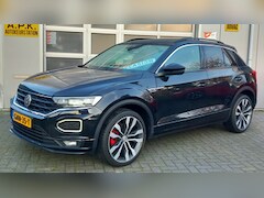 Volkswagen T-Roc - 1.5 TSI Sport Bns R*virtual*Pano*Camera*Navi*Cruise*App connect