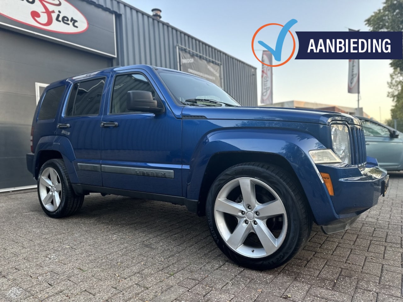 Jeep Cherokee - 3.7 V6 Limited 4x4 Automaat/Cruise Controle. - AutoWereld.nl