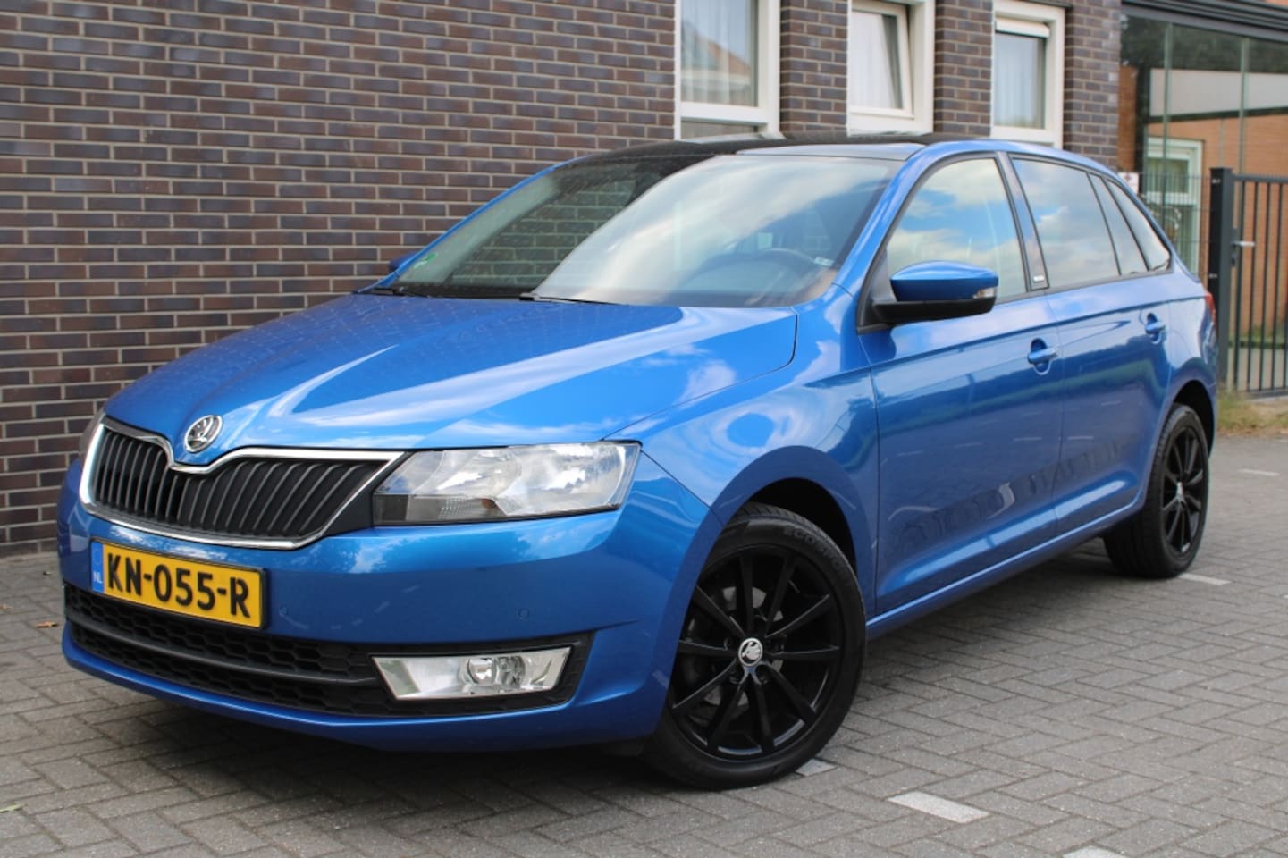 Skoda Rapid Spaceback - 1.2 TSI Grt JOY-clima-navi-panodak-lmv - AutoWereld.nl