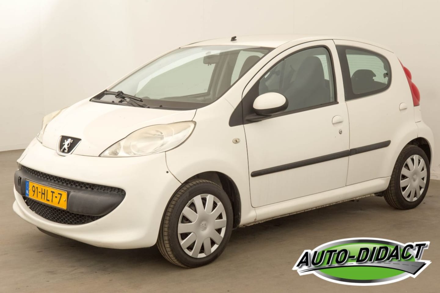 Peugeot 107 - 1.0-12V XS Airco - AutoWereld.nl