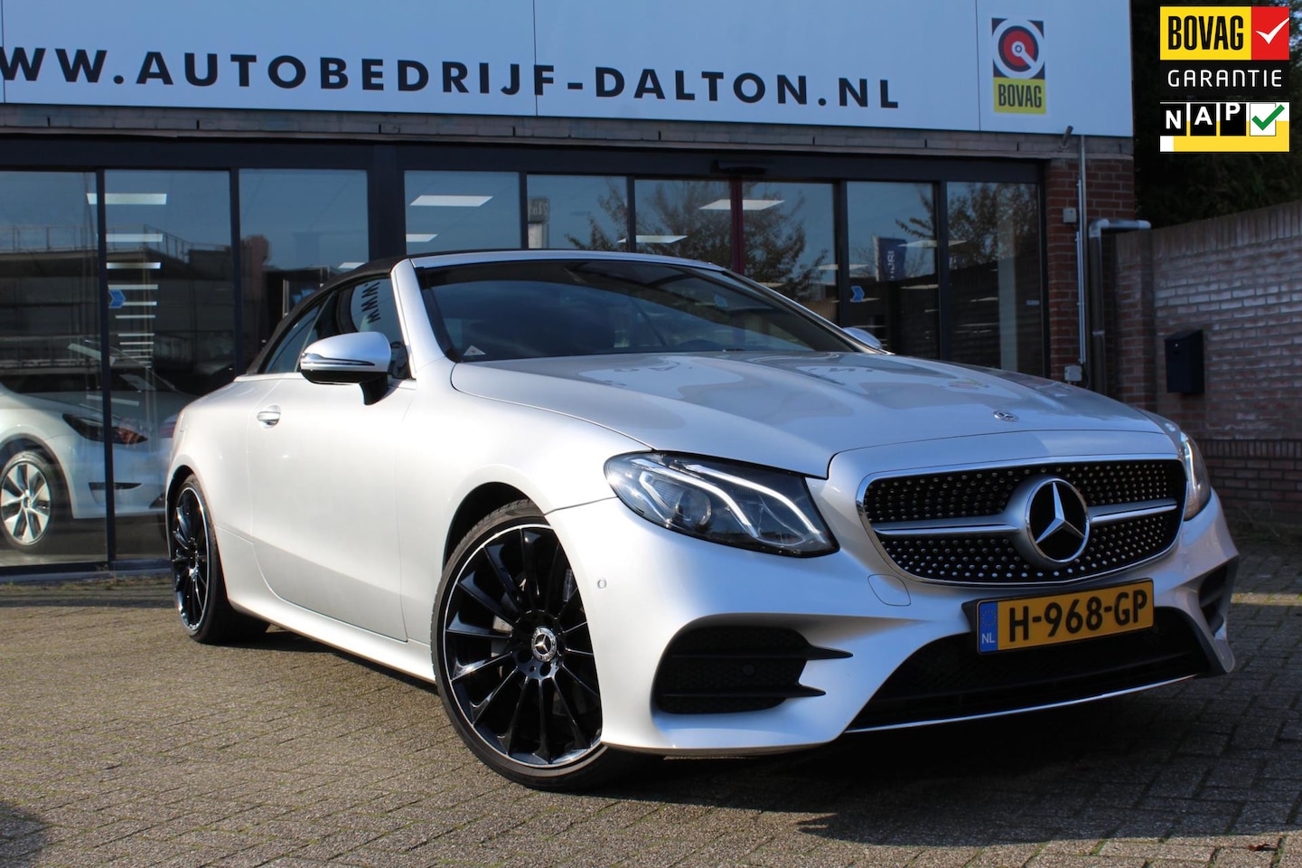 Mercedes-Benz E-klasse Cabrio - 200 25th Anniversary Edition FULL OPTIONS / 20"LM / WINDSCHERM - AutoWereld.nl