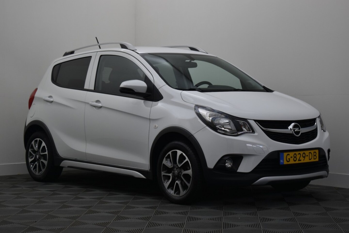 Opel Karl - ROCKS 1.0 Online Edition 5-DRS - AutoWereld.nl