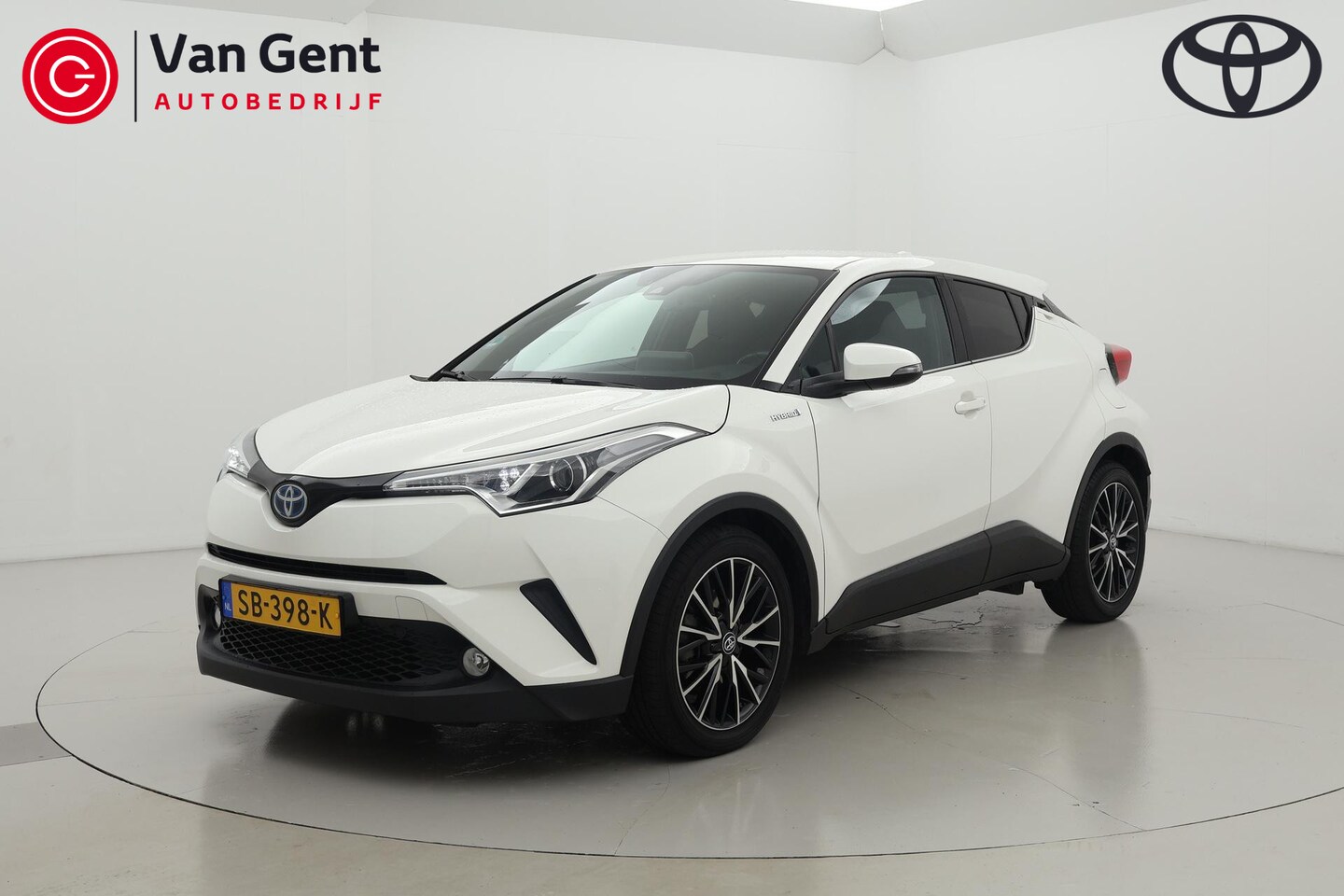 Toyota C-HR - 1.8 Hybrid Dynamic Trekhaak Navigatie - AutoWereld.nl