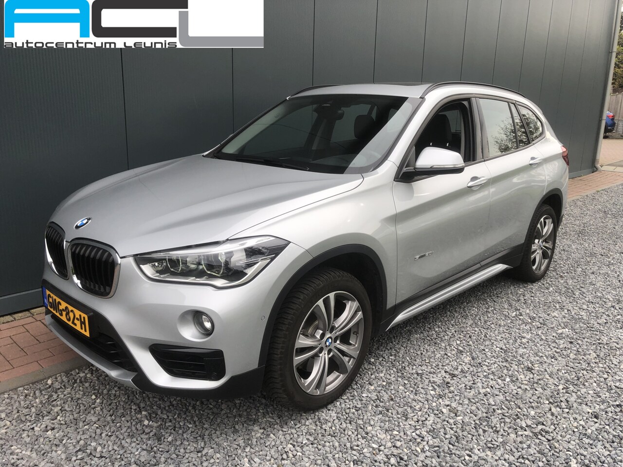 BMW X1 - s-Drive 2.0i Automaat High Executive - AutoWereld.nl