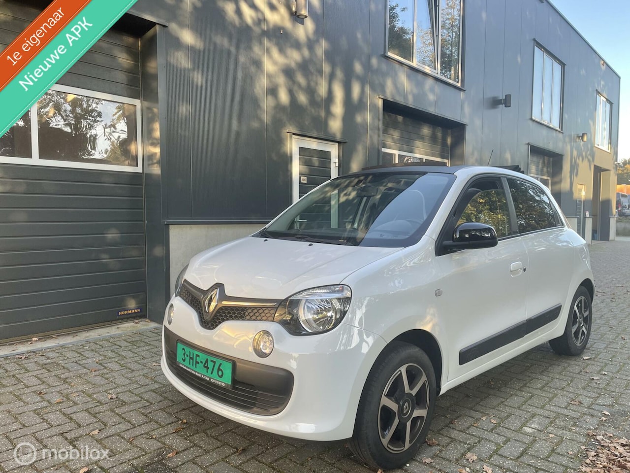 Renault Twingo - 1.0 Limited Cabrio 2017 new Apk vol opties - AutoWereld.nl