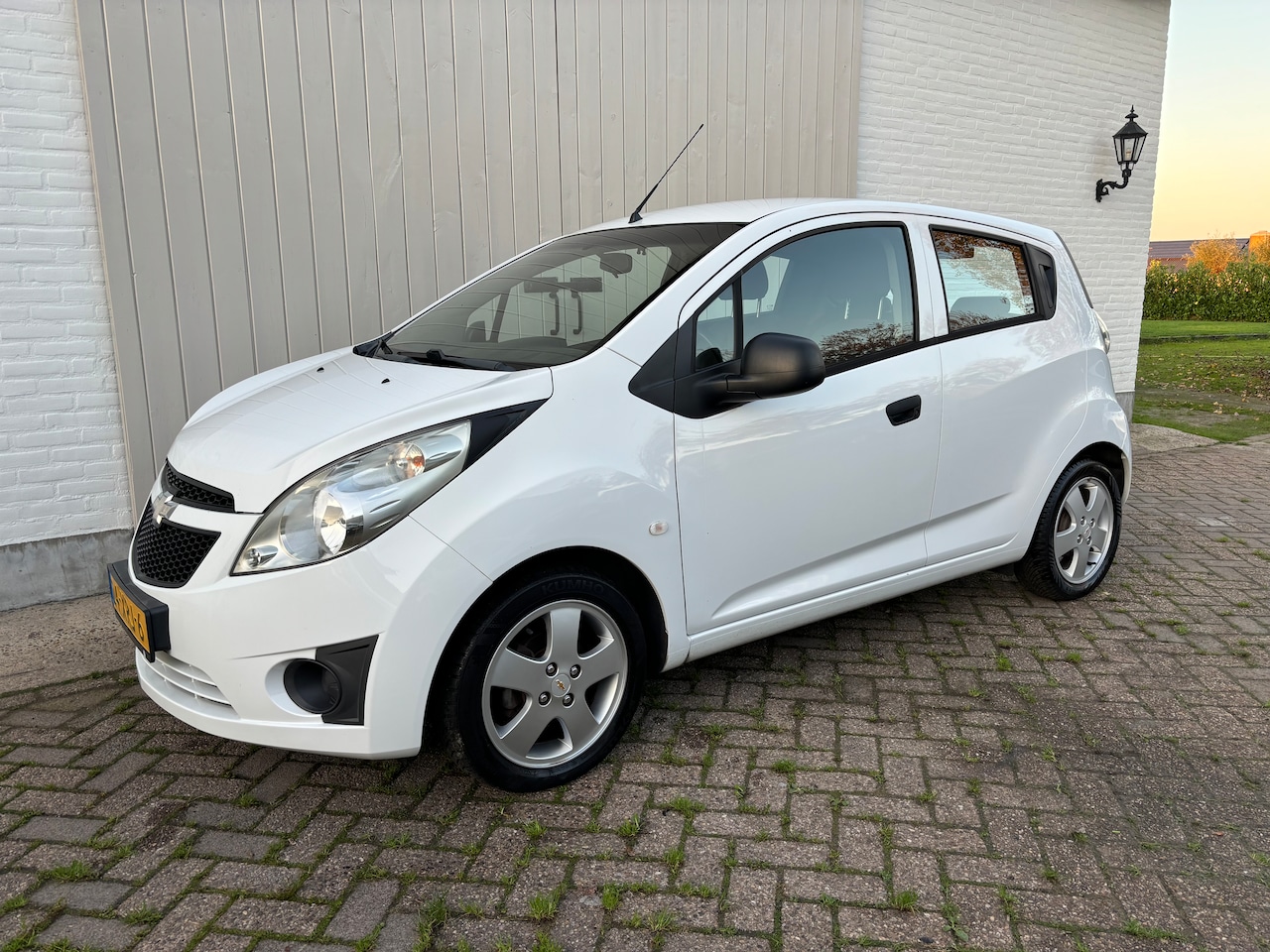 Chevrolet Spark - 1.0 16V LE Bi-Fuel GOEDKOOP in gebruik! 57000 dkm Airco - AutoWereld.nl