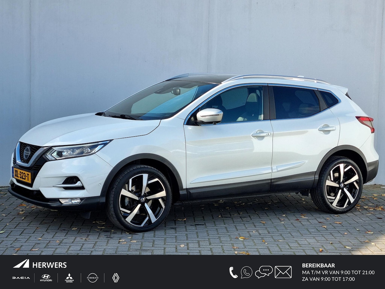 Nissan Qashqai - 1.3 DIG-T Tekna + Plus Automaat Trekhaak / 1500KG Trekgewicht / Lederen Bekleding / Panora - AutoWereld.nl