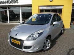 Renault Scénic - 1.5 dCi Dynamique 110PK AUTOMAAT TOMTOM AF FABRIEK/ LM VELGEN/ PARK ASSIST/ TREKHAAK/ 4SEI