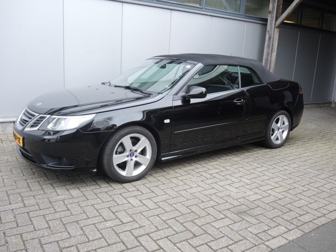 Saab 9-3 Cabrio - 2.0 T Cabrio Automaat 1e eig  74.815KM Garantie - AutoWereld.nl