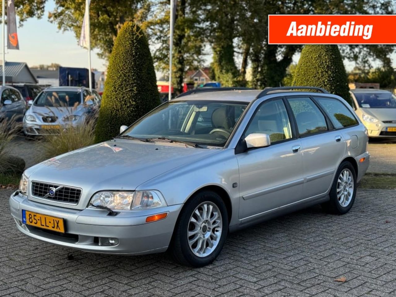 Volvo V40 - 2.0 CLASSIC LIMITED EDITION AIRCO / STOELVERWARMING - AutoWereld.nl