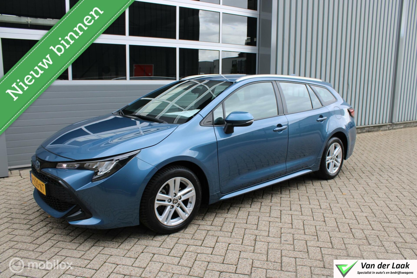 Toyota Corolla Touring Sports - 1.8 Hybrid Active NL Auto 1e Eigenaar Apple Carplay/Android Auto Full Led. - AutoWereld.nl