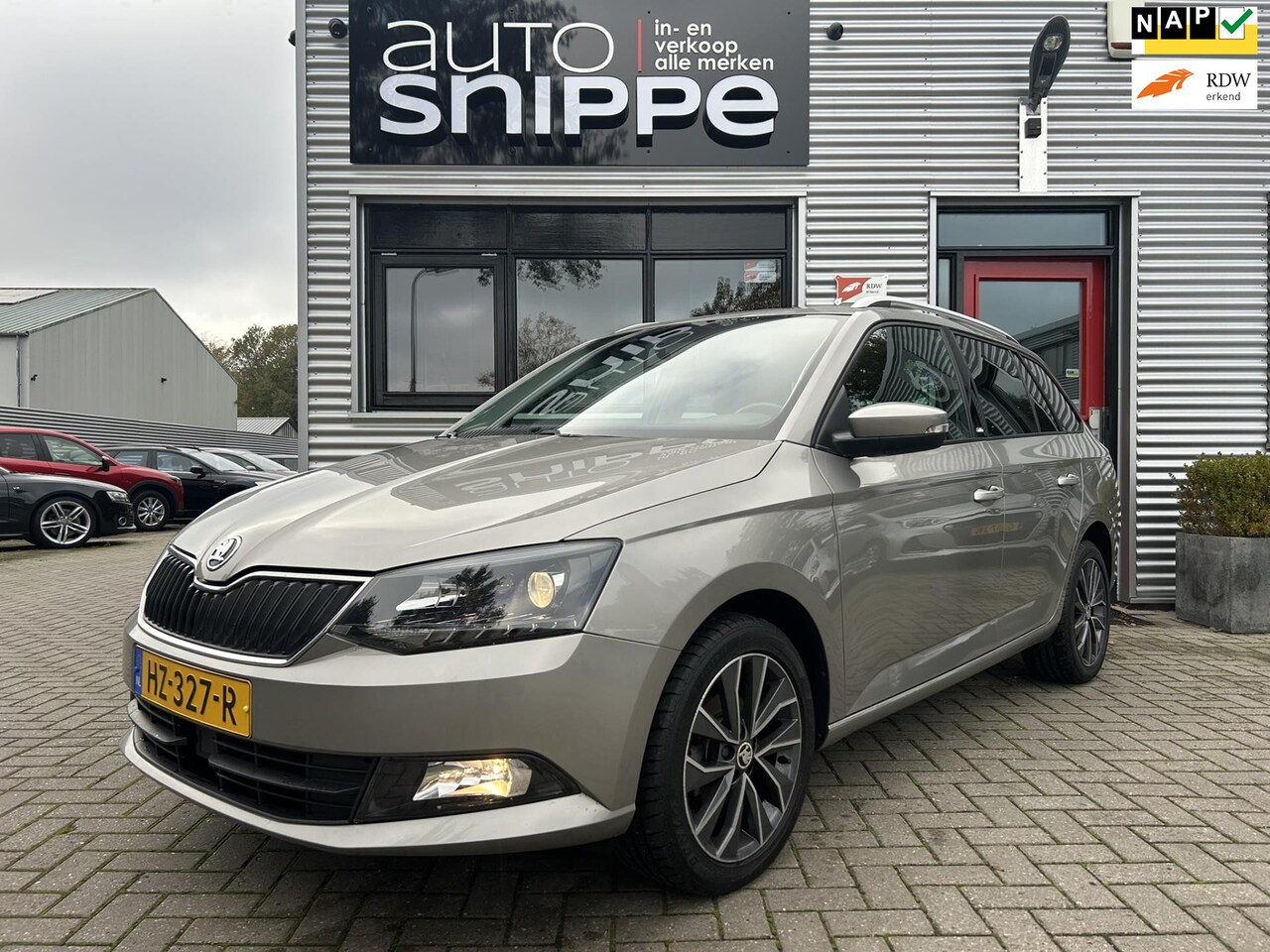 Skoda Fabia Combi - 1.2 TSI Edition -AIRCO-STOELVERWARMING-APPLE CARPLAY/ANDROID AUTO-TREKHAAK-PDC ACHTER-DEAL - AutoWereld.nl