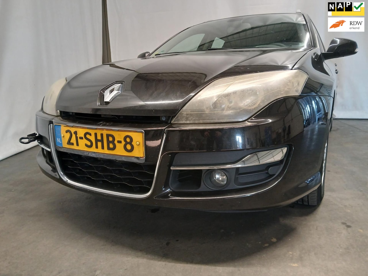 Renault Laguna Estate - 1.5 dCi Expression - Cruise - Navi - Export - AutoWereld.nl