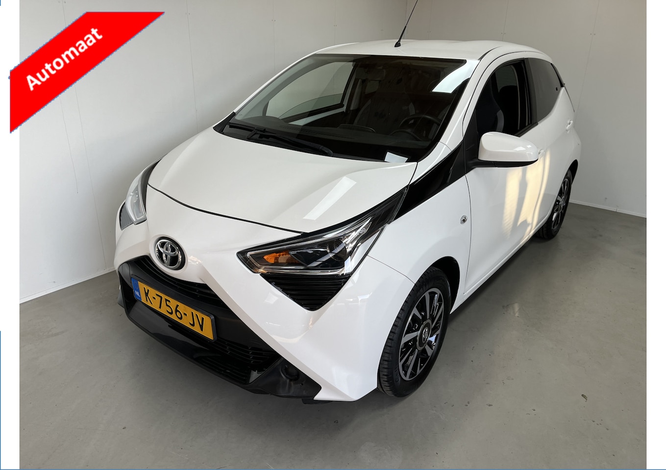 Toyota Aygo - 1.0 VVT-i x-play Automaat Apple Carplay Camera incl BTW - AutoWereld.nl