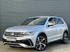 Volkswagen Tiguan - 1.4 TSI eHybrid R-Line | Matrix | Navi | 19'' | Fabrieksgarantie 2026