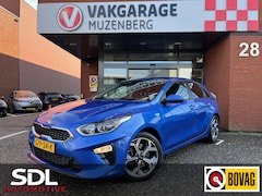 Kia Cee'd - Ceed 1.4 DynamicLine // APPLE-ANDROID AUTO // LED // STUUR+STOELVERWARMING // CRUISE //