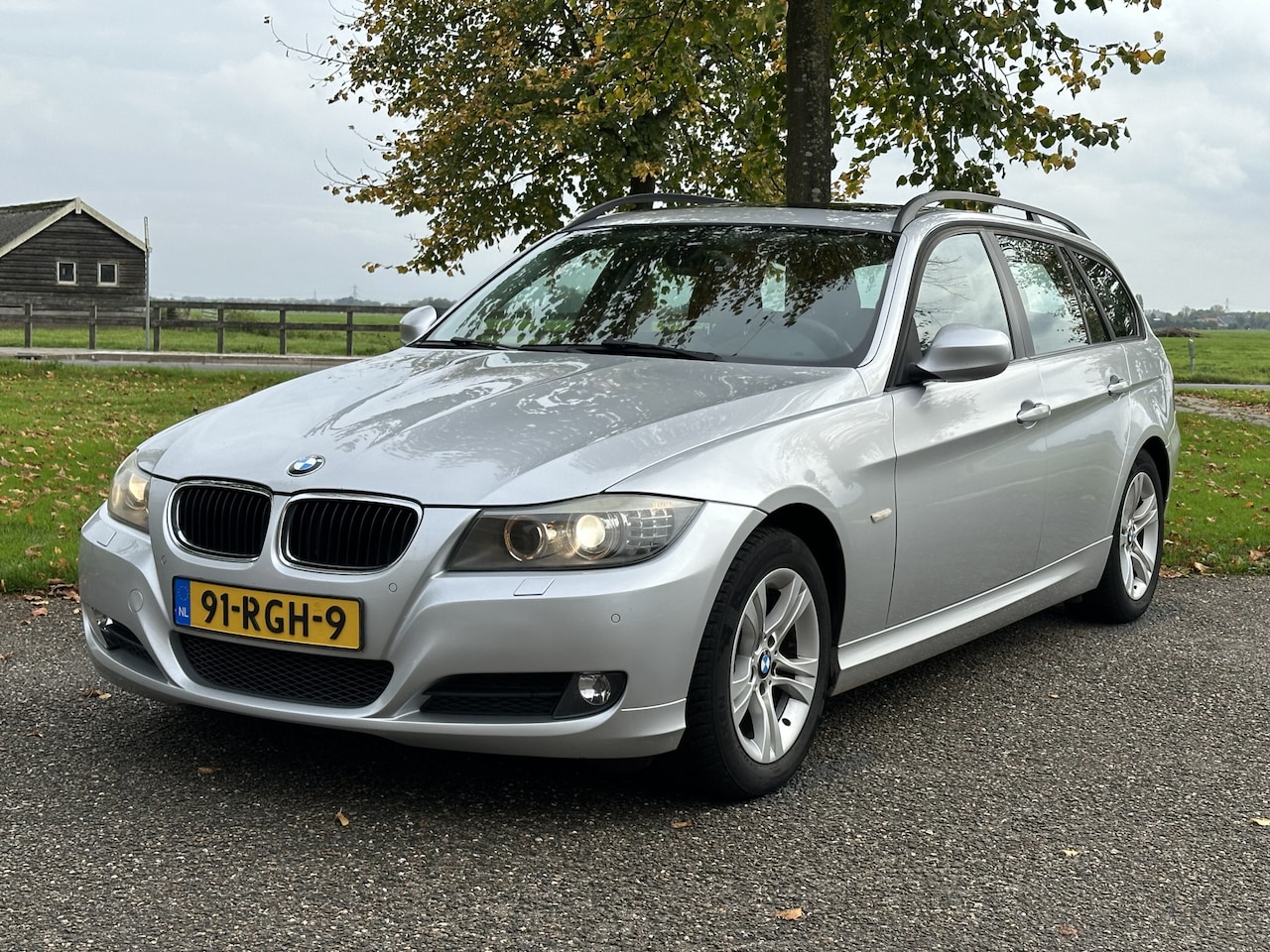 BMW 3-serie Touring - 318i Business Line Automaat * - AutoWereld.nl