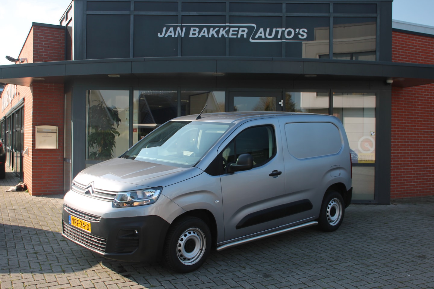 Citroën Berlingo - 1.5 BlueHDI Club | PDC A | Carplay | - AutoWereld.nl