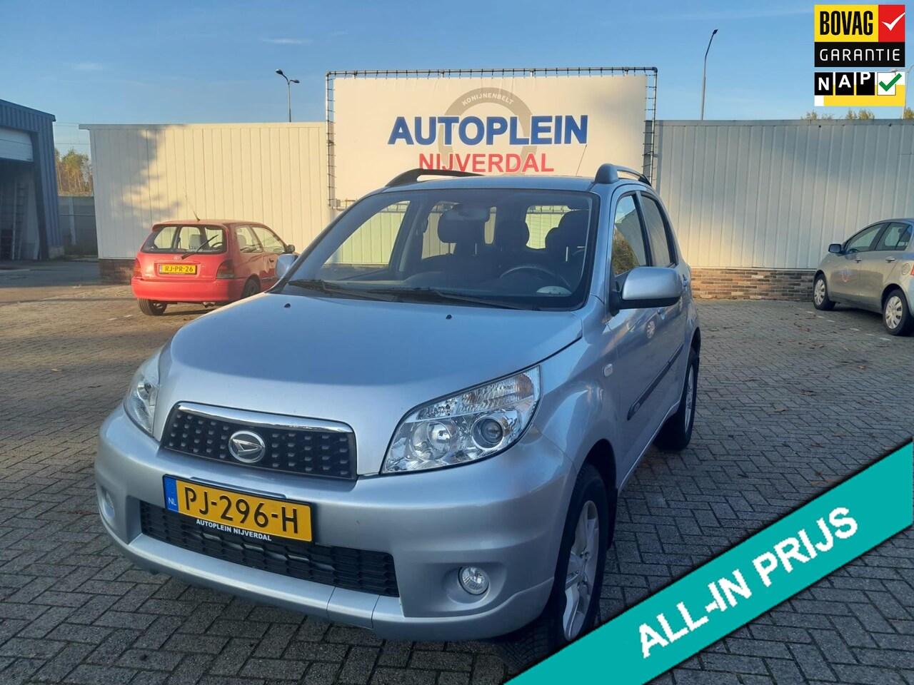 Daihatsu Terios - 1.5 2WD Trophy nette goed onderhouden Terios op all seasonsbanden met trekhaak! - AutoWereld.nl