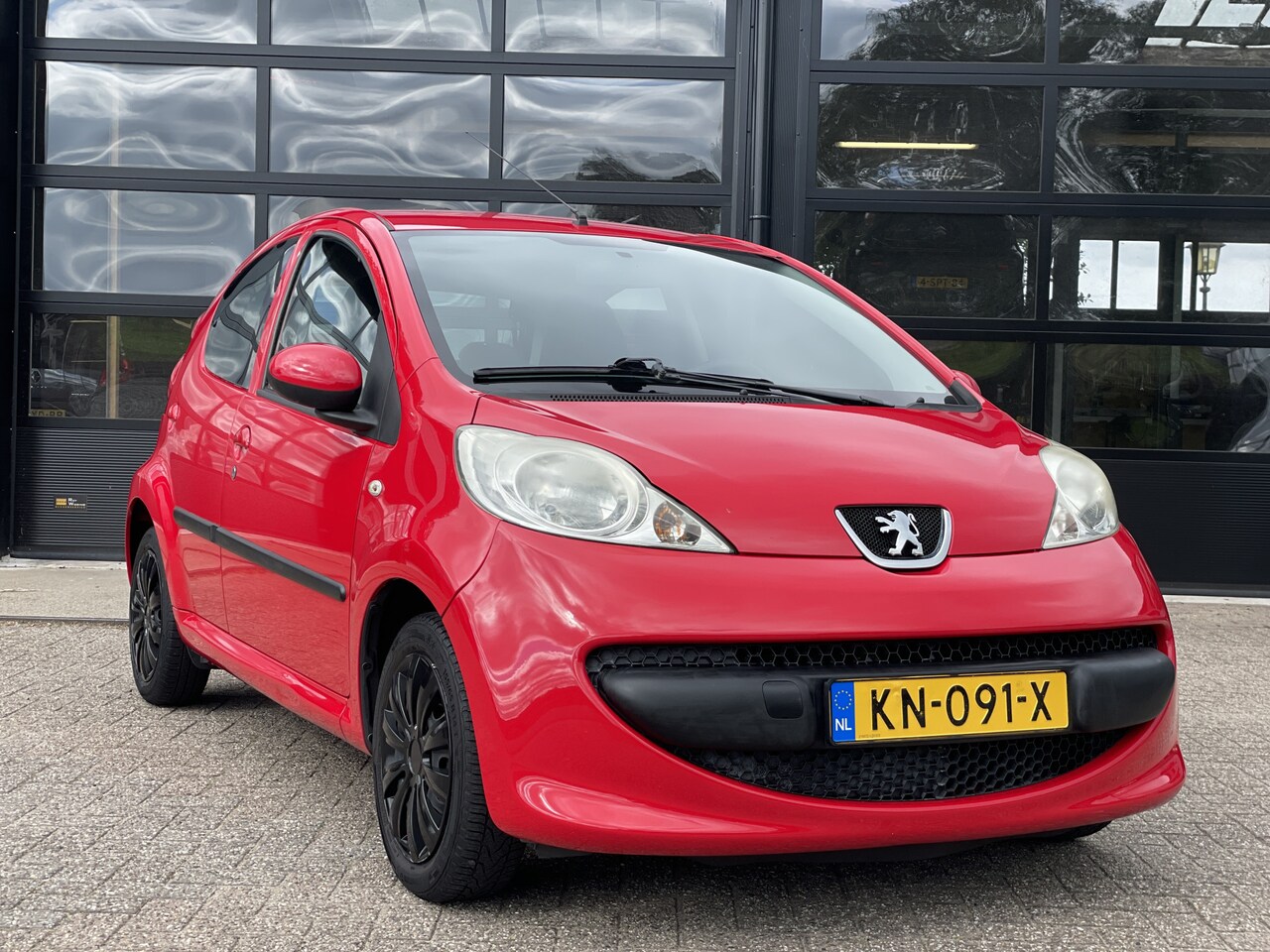 Peugeot 107 - 1.0-12V XR 1.0-12V XR - AutoWereld.nl