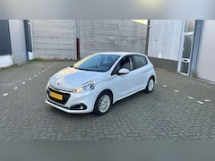 Peugeot 208 - 1.2 PureTech Blue Lion 120.000 NAP AIRCO WIT 2016