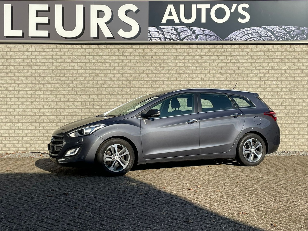 Hyundai i30 Wagon - 1.6 GDi Comfort Trekhaak/Pdc/Ecc/Ccr - AutoWereld.nl