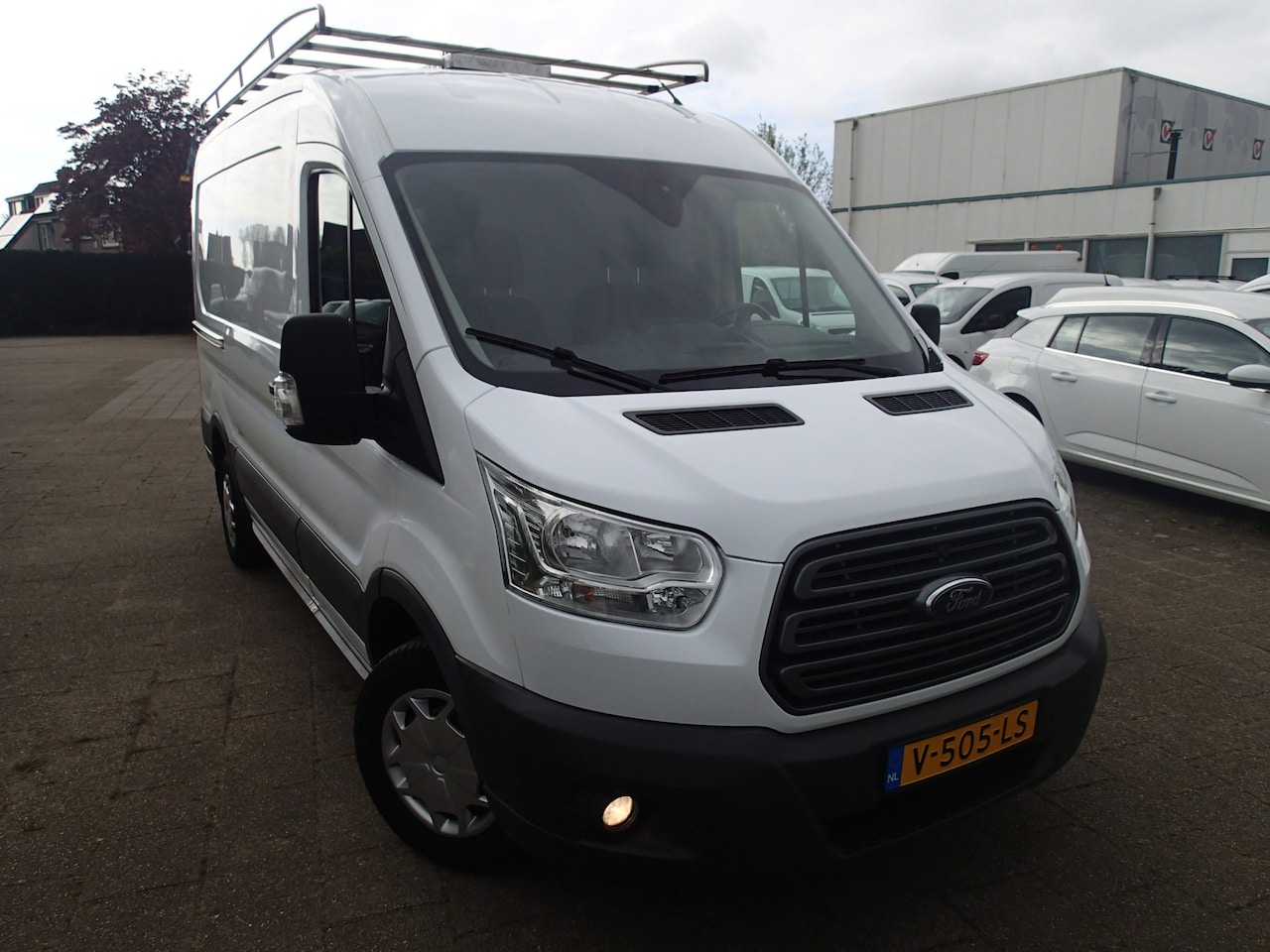 Ford Transit - 310 2.0 TDCI L2H2 Trend VOORZIEN VAN AIRCO+CRUISECONTROL !! EURO 6 !! - AutoWereld.nl