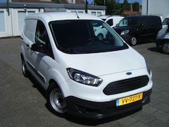 Ford Transit Courier - 1.5 TDCI Ambiente VOORZIEN VAN AIRCO DEALER ONDERHOUDEN