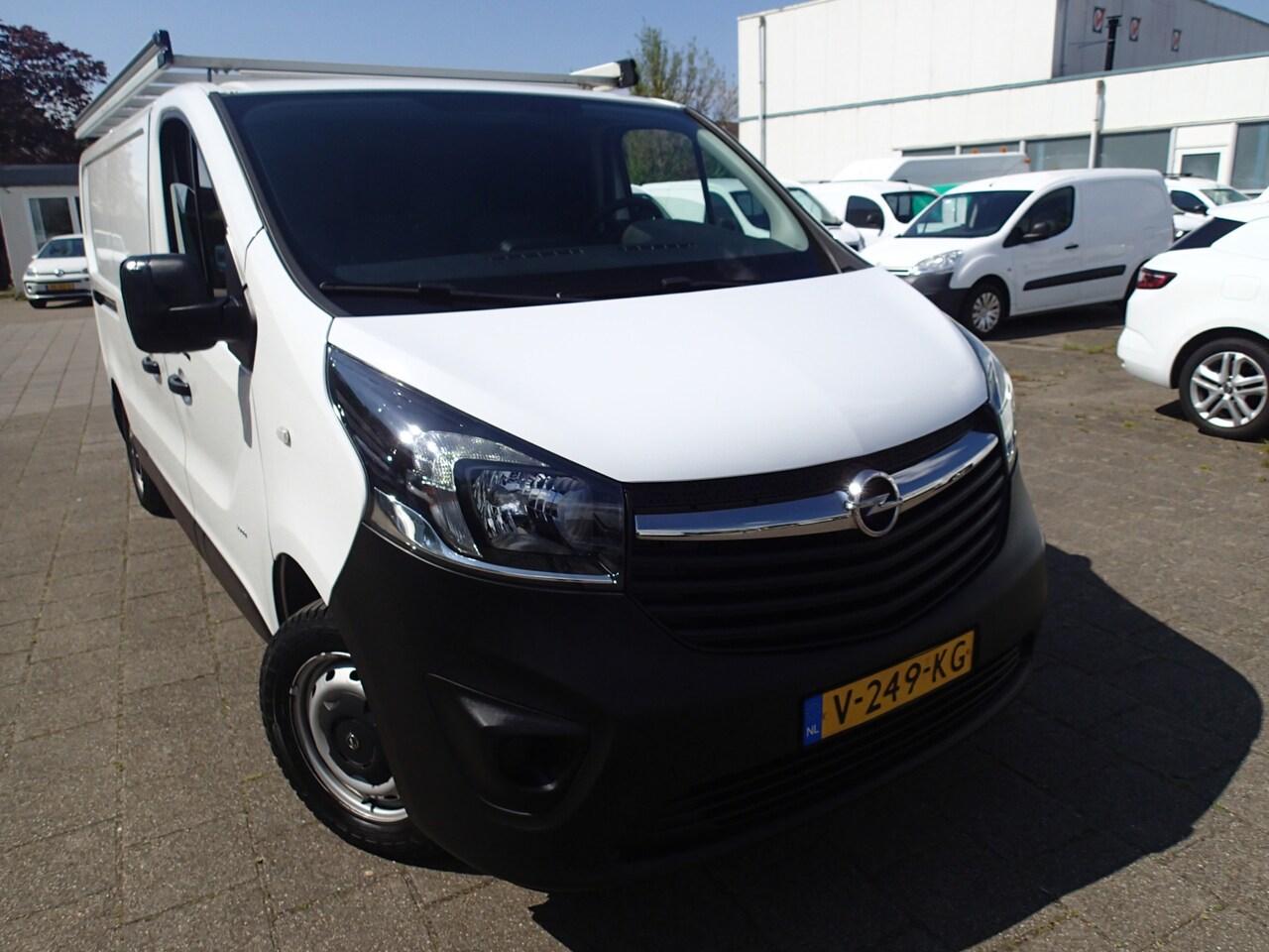 Opel Vivaro - 1.6 CDTI L2H1 Edition EcoFlex VOORZIEN VAN AIRCO+CRUISE+IMPERIAAL!! EURO 6 !! - AutoWereld.nl