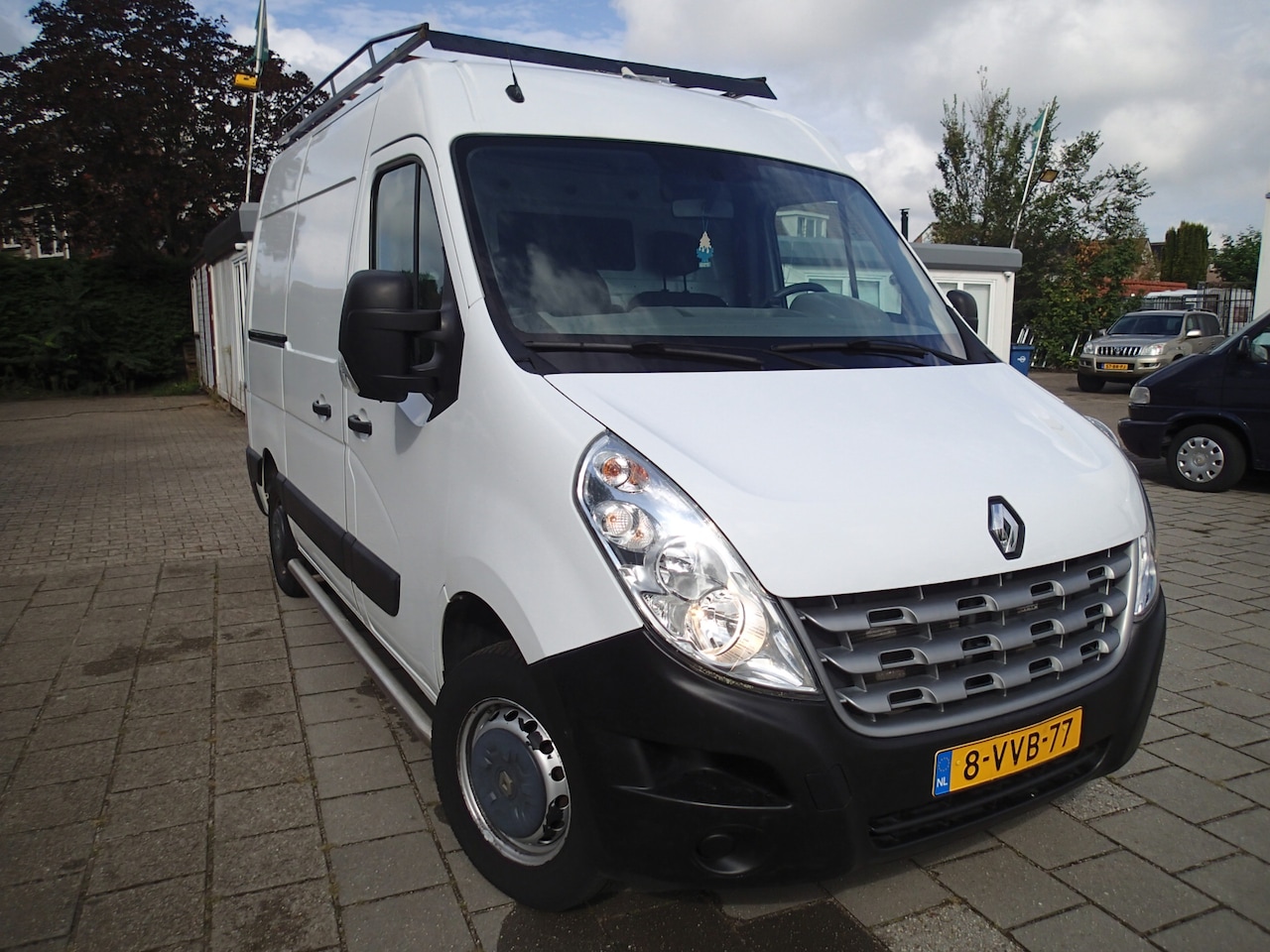 Renault Master - T35 2.3 dCi L1H2 VOORZIEN VAN AIRCO+NAVIGATIE!!BTW/BPM VRIJ !!! btw en bpm vrij!!! - AutoWereld.nl