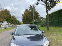 Ford Focus - 1.6-16V Trend