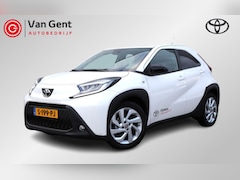 Toyota Aygo X - 1.0 VVT-i MT first