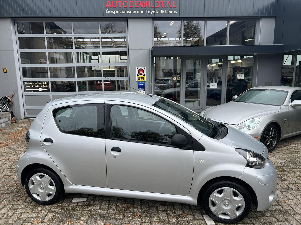 Toyota Aygo - 1.0 12v VVT-i Now 5-drs + 12 MND BOVAG - AutoWereld.nl