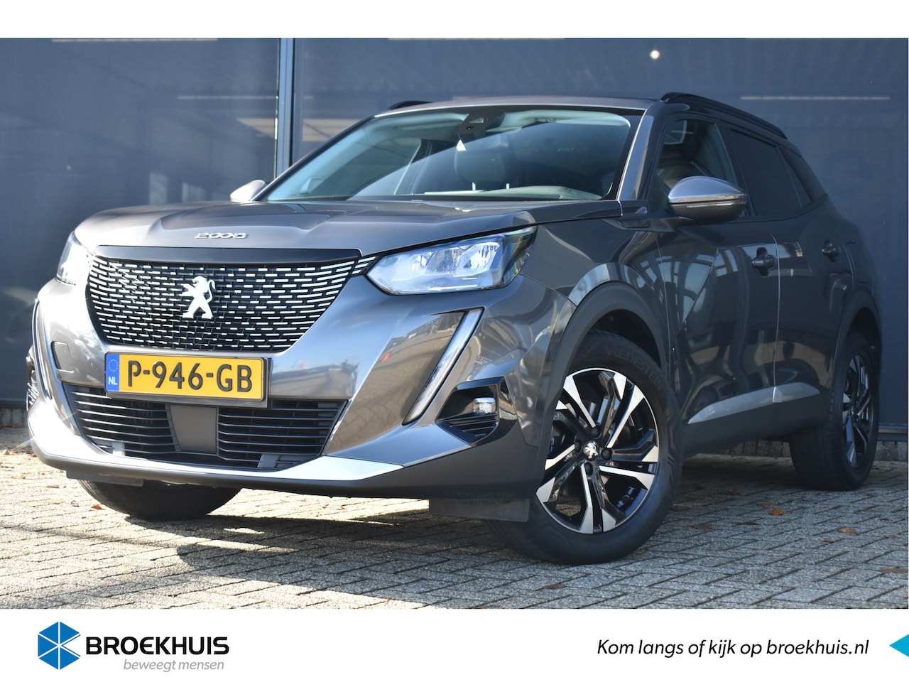 Peugeot 2008 - 1.2 PureTech Allure Pack 100pk | Stoelverwarming | Achteruitrijcamera | Navigatie by App | - AutoWereld.nl