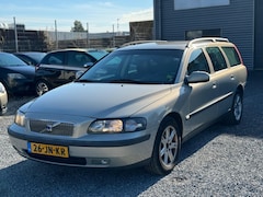 Volvo V70 - 2.4 T Comfort Line Clima 7 Personen Leer