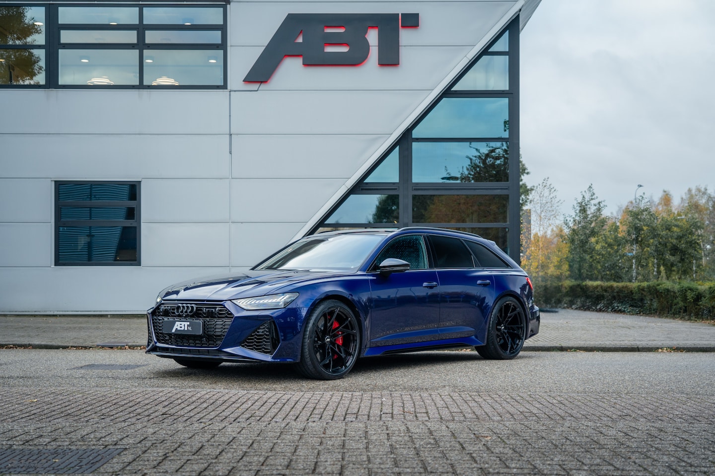 Audi RS6 - Avant ABT | Audi Exclusive | Keramisch | B&O Advanced | Dynamic plus | Panorama dak | alca - AutoWereld.nl